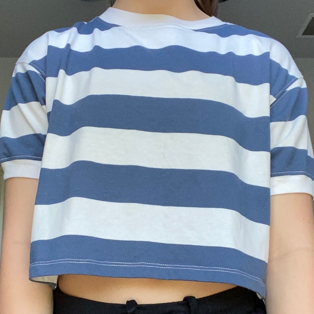 blue and white striped crop top